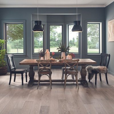 hardwood flooring in an Illinois dining room